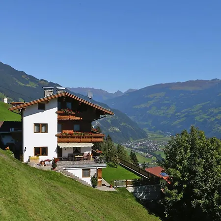 Apartment In Hippach Near Horbergbahn, Cleaning Included Apartment